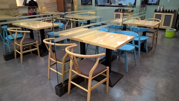 那些生意好的餐廳都是這樣擺桌子的，做餐飲的可以學(xué)學(xué)！