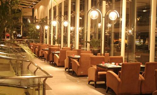 飲食公司品牌策劃受什么影響？