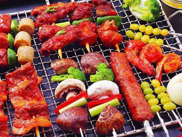 做燒烤賺錢嗎？能賺多少？怎樣賺錢？餐飲品牌策劃
