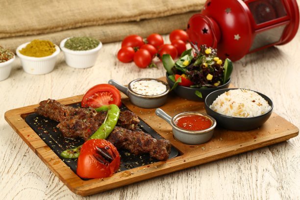 輕餐飲策劃，全力搶占輕餐市場